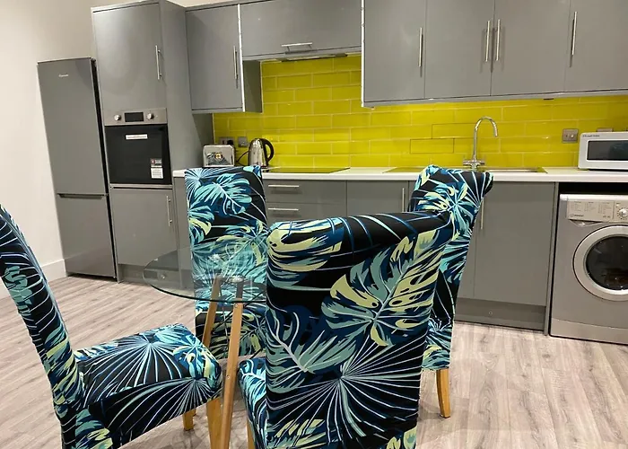 3 Bedroom New York Inspired Apartment