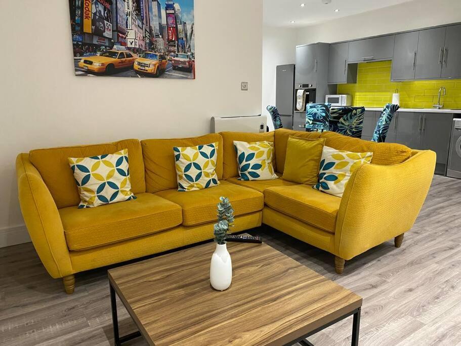 3 Bedroom New York Inspired Holiday home Swansea